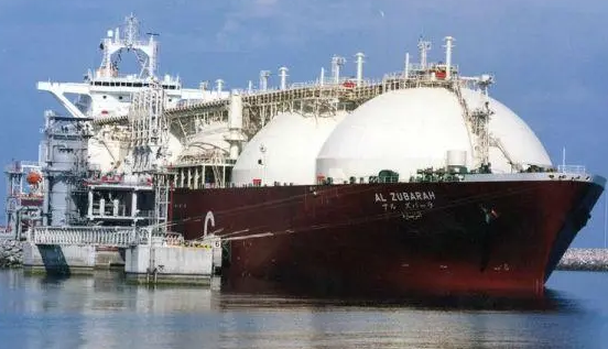 运送LNG天然气的油轮